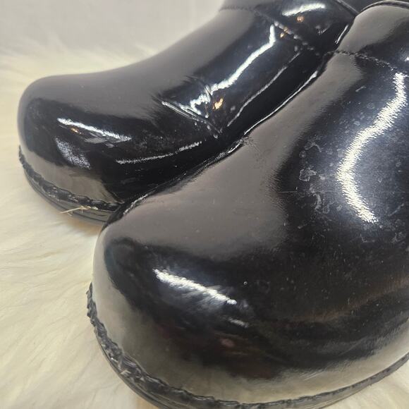 Dansko Black Patent Leather Professional Clogs - Picture 2 of 10